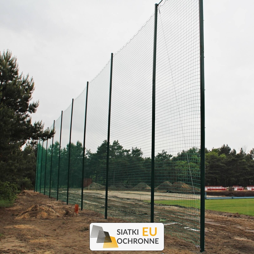 Piłkochwyt 6m - Sportowy piłkochwyt o wysokości 6m ze słupami, węzły 10x10cm, grubość 5mm Piłkochwyt 6m - Sportowy piłkochwyt o wysokości 6m ze słupami, węzły 10x10cm, grubość 5mm - sklep SiatkiOchronne.eu - zdjęcie 1