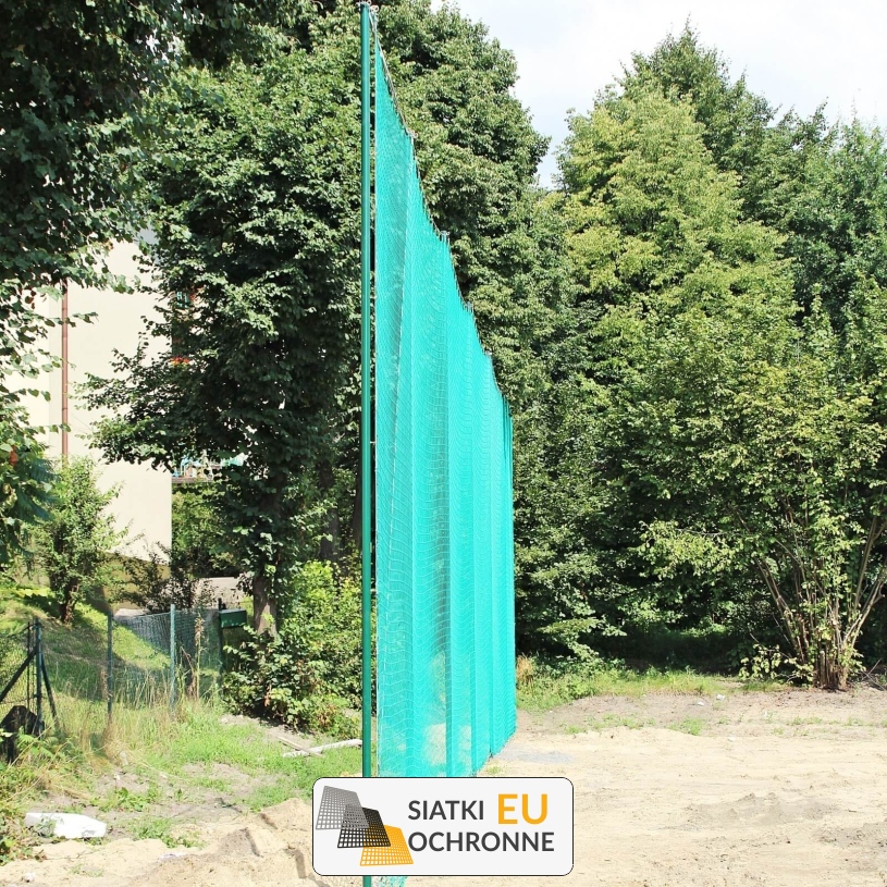 Piłkochwyt 4m - Słupy i siatka o grubości 4mm z oczkami 4,5x4,5cm przeznaczona do piłkochwytu Piłkochwyt 4m - Słupy i siatka o grubości 4mm z oczkami 4,5x4,5cm przeznaczona do piłkochwytu - sklep SiatkiOchronne.eu - zdjęcie 1