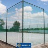 Ogrodzenie boiska 4m wys. z słupami i siatką 10x10cm o grubości 5mm Ogrodzenie boiska 4m wys. z słupami i siatką 10x10cm o grubości 5mm