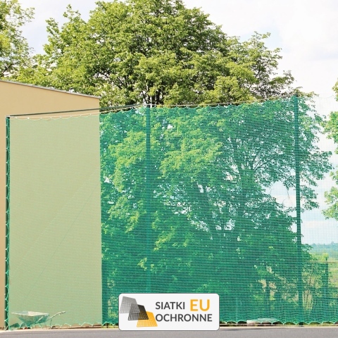 Piłkochwyt 4m - Słupki z siatką 8x8cm i grubością 6mm o wysokości 4m