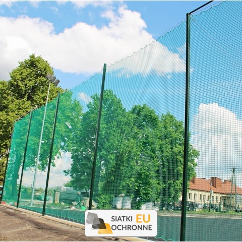 Piłkochwyt 5m - Siatka sznurkowa 6x6cm o grubości 4mm z 5-metrowymi słupami