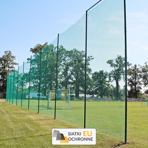Piłkochwyt 5m - 5-metrowe zestawienie z siatką 8x8cm i słupami, gruba 5mm