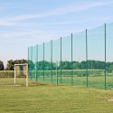 Piłkochwyt 6m - Słupy z siatką 10x10cm o grubości 6mm, piłkochwyty o wysokości 6m