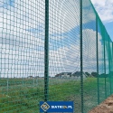 Ogrodzenie boiska 5m wys. z słupami i siatką 10x10cm o grubości 6mm
