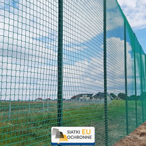 Ogrodzenie boiska 5m wys. z słupami i siatką 10x10cm o grubości 6mm