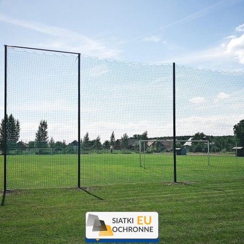 Ogrodzenie boiska 6m wys. z słupami i siatką 10x10cm o grubości 5mm