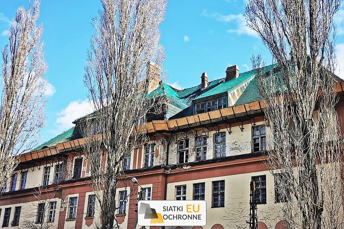   SiatkiOchronne.eu - Mocna i wytrzymała siatka do ochrony elewacji i dachów 