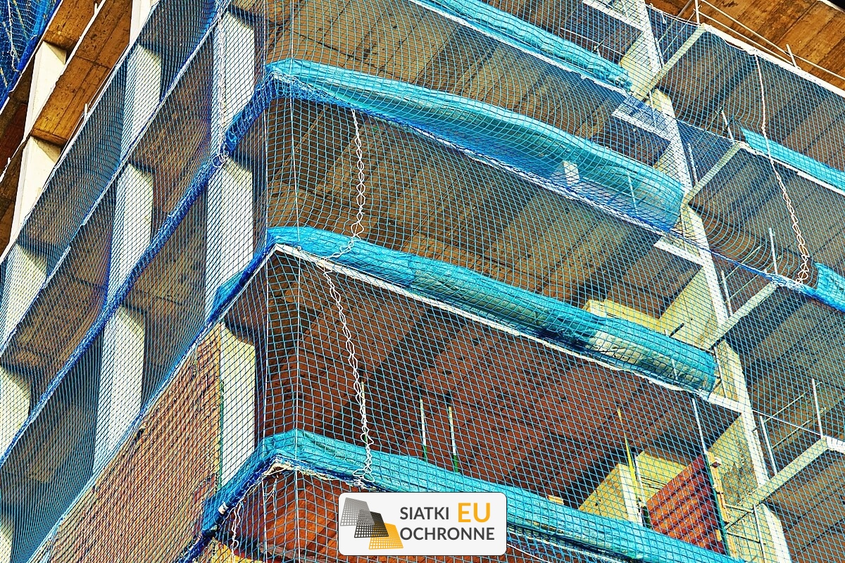   SiatkiOchronne.eu - Odporne zabezpieczenie siatkowe na ogrodzenie budowlane 