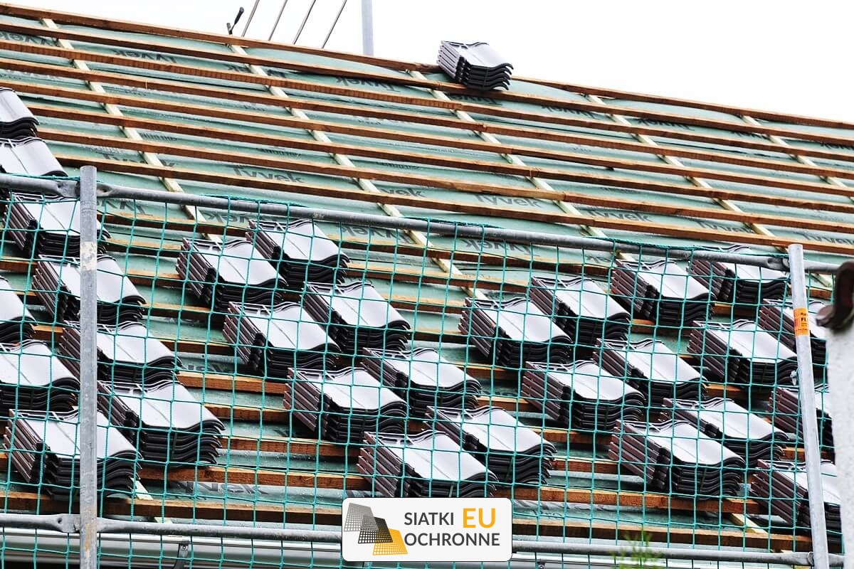 Zabezpieczająca siatka do prac na dużej wysokości SiatkiOchronne.eu - Zabezpieczająca siatka do prac na dużej wysokości