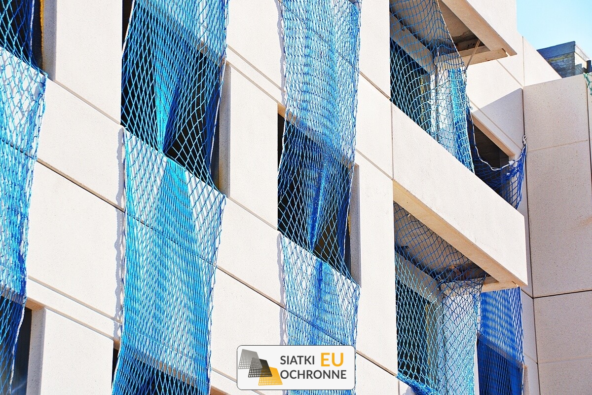   SiatkiOchronne.eu - Siatka ochronna — idealne zabezpieczenie dla głębokich wnęk 