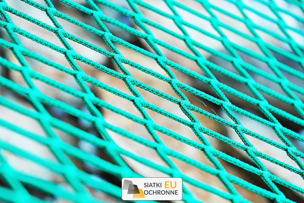   SiatkiOchronne.eu - Ekonomyczna siatka chroniąca wnęki budowlane 