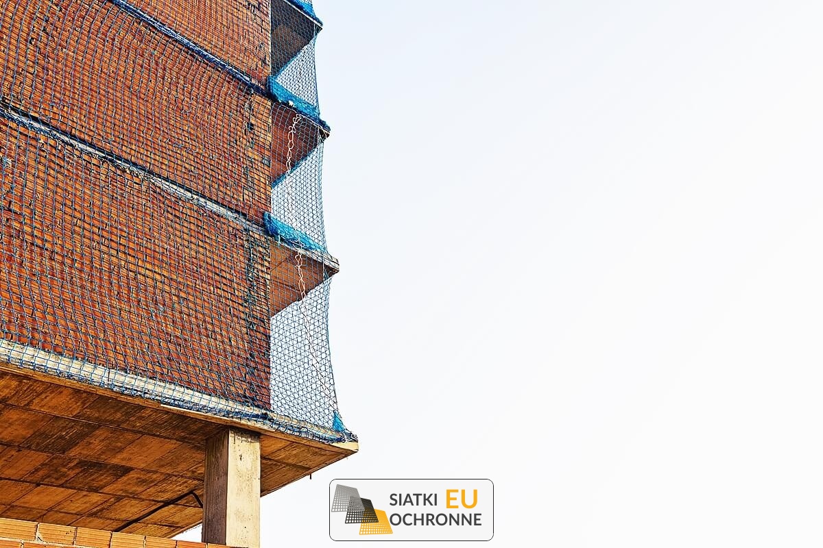   SiatkiOchronne.eu - Zabezpieczenie dla robotników na placu budowy 