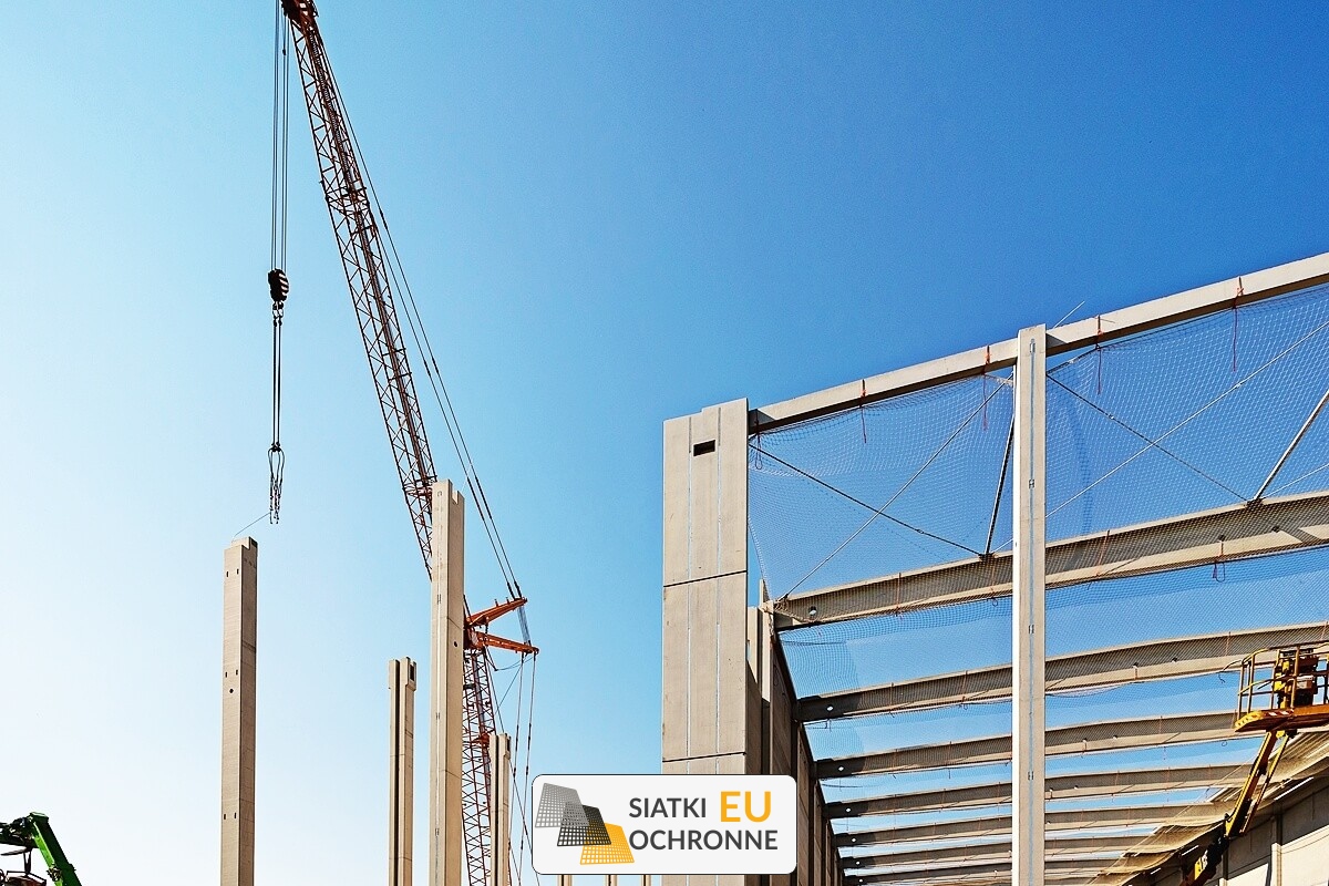   SiatkiOchronne.eu - Siatka budowlana   Zabezpieieczenie siatką prac budowlanych 