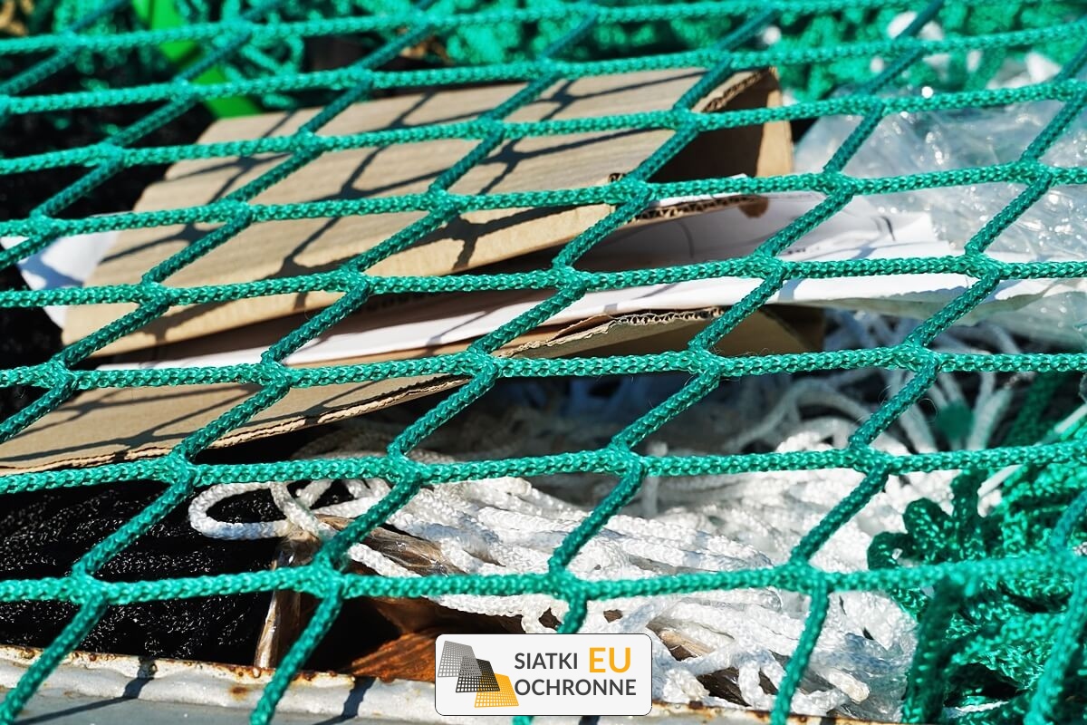 Siatki do zabezpieczenia śmieci – zabezpiecz odpady materiałowe SiatkiOchronne.eu - Siatki do zabezpieczenia śmieci – zabezpiecz odpady materiałowe