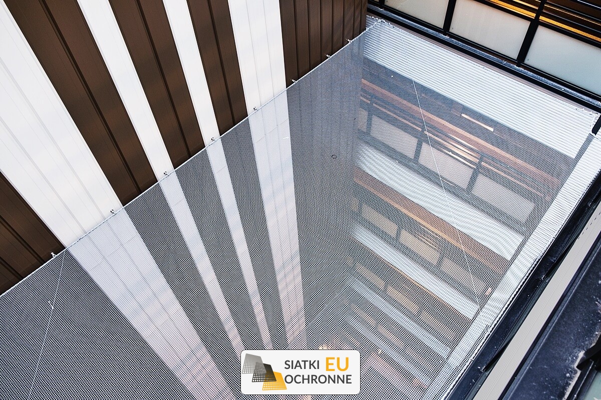 Ogrodzenie tarasu siatką Asekuracja na tarasie gruba siatka do zabezpieczenia tarasu przed upadkiem Bariera ogrodzeniowa na taras SiatkiOchronne.eu - Ogrodzenie tarasu siatką Asekuracja na tarasie gruba siatka do zabezpieczenia tarasu przed upadkiem Bariera ogrodzeniowa na taras