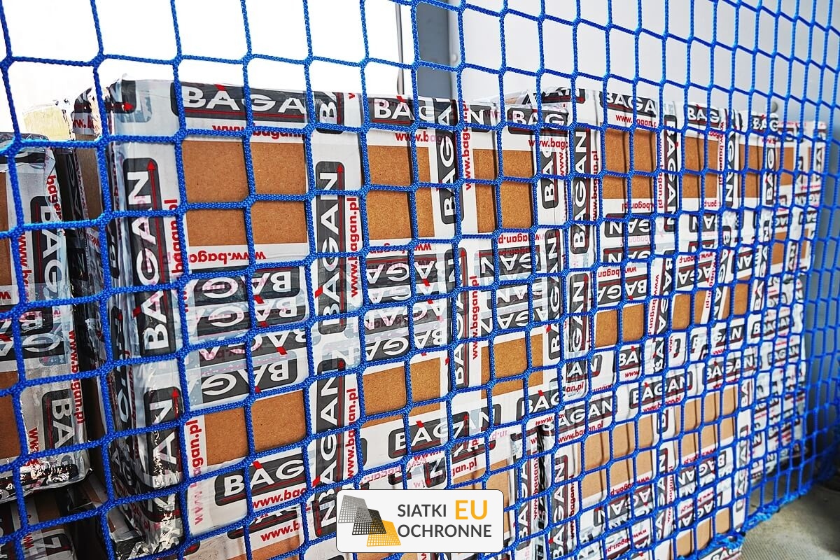   SiatkiOchronne.eu - Siatka zabezpieczająca otwarte przestrzenie w pojazdach dostawczych 