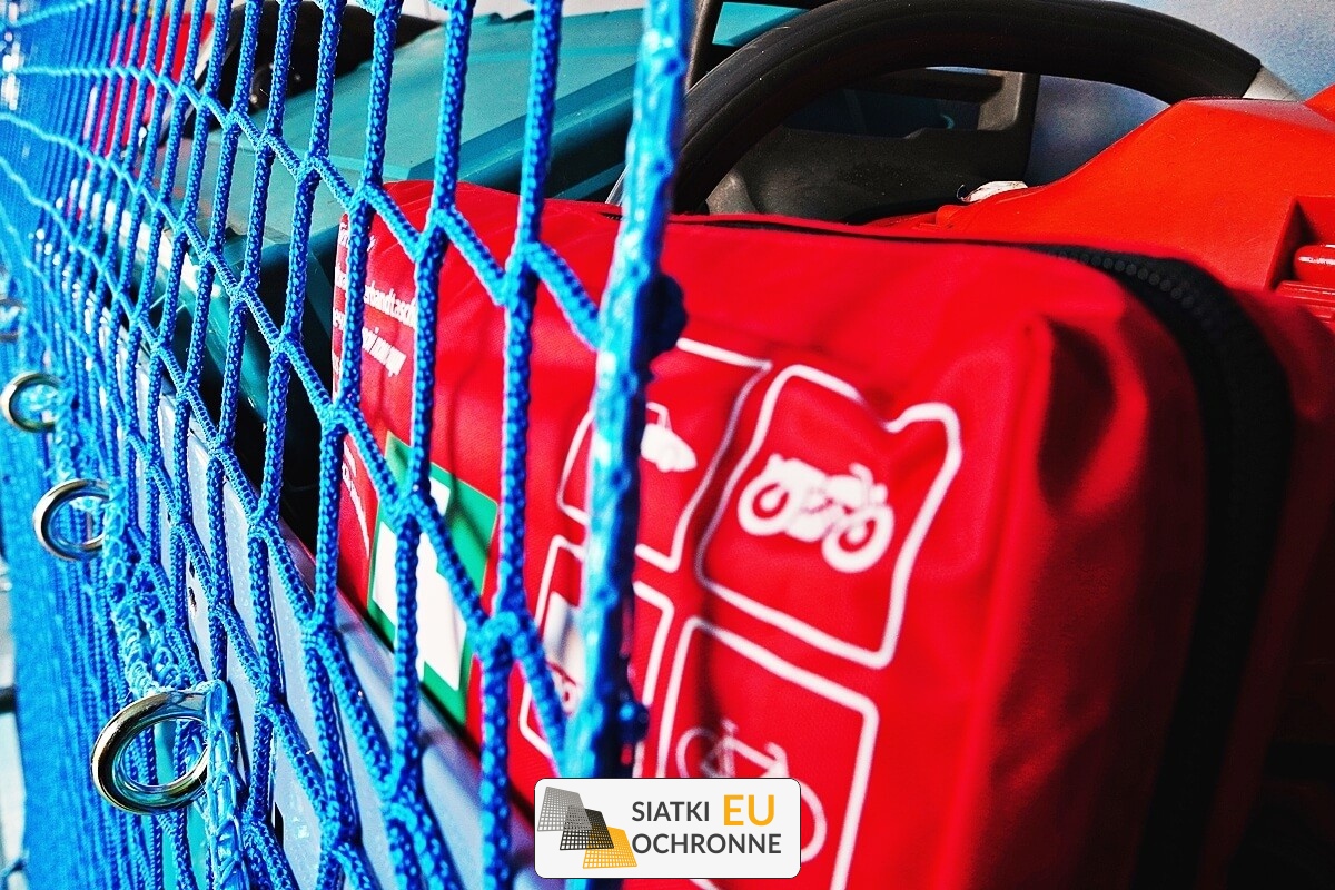 Płki do busa z siatki Zabezpieczenie półek w busie siarką SiatkiOchronne.eu - Płki do busa z siatki Zabezpieczenie półek w busie siarką