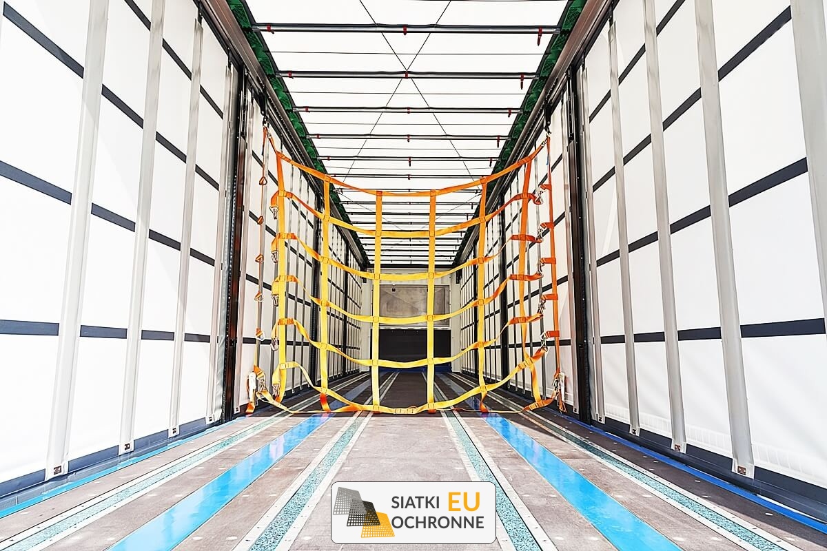   SiatkiOchronne.eu - Systemy dzielące ładunek dla naczep i busów 