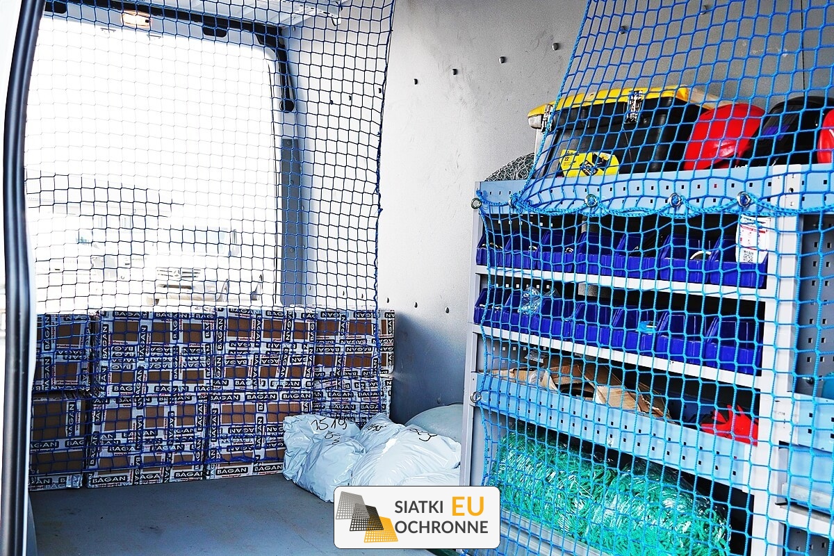   SiatkiOchronne.eu - Grodzenia na przestrzeni załadunkowej naczep, przyczep i w busach 