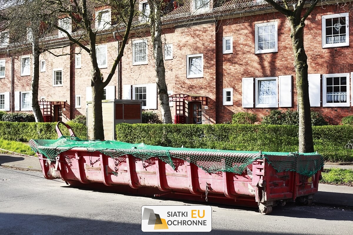   SiatkiOchronne.eu - Zabezpieczenie siatką transportowanych maszyn na lawetach 