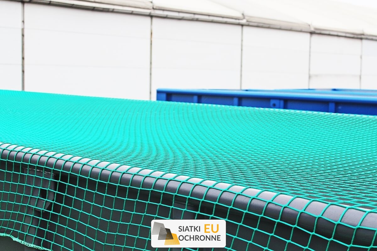Siatka transportowa Zabezpieczenie transportu towarów siatką SiatkiOchronne.eu - Siatka transportowa Zabezpieczenie transportu towarów siatką