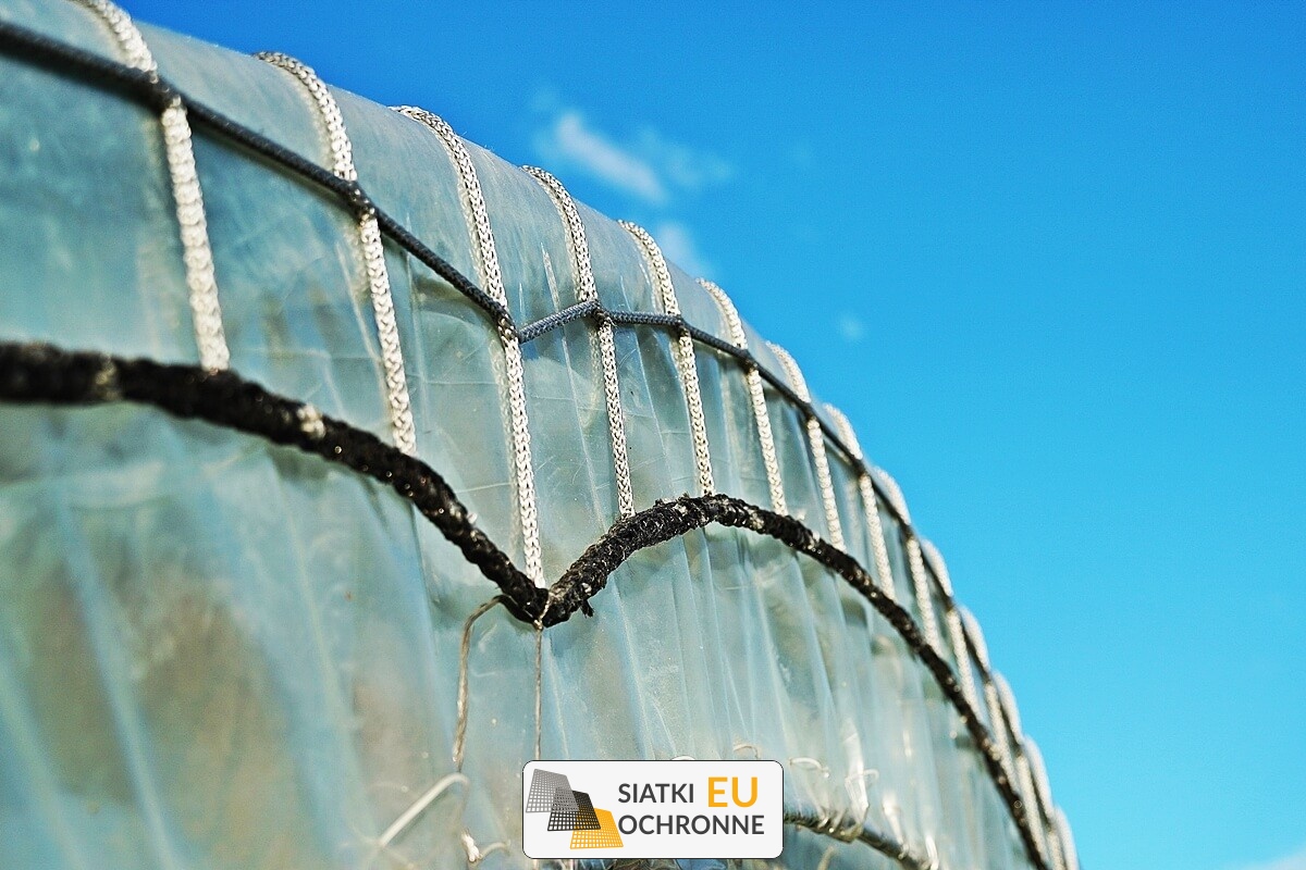 Ochrona tunelu foliowego przed wpływem silnej niespodziewanej wichury SiatkiOchronne.eu - Ochrona tunelu foliowego przed wpływem silnej niespodziewanej wichury