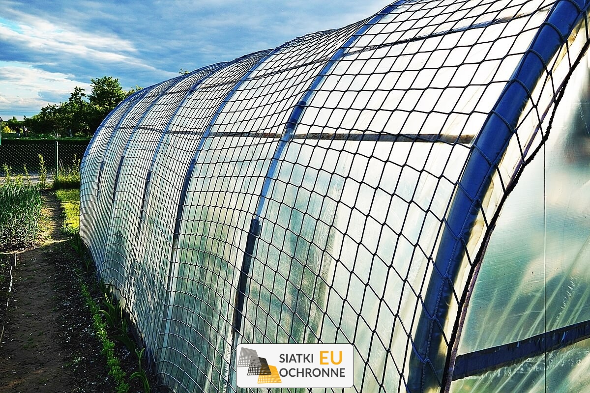   SiatkiOchronne.eu - Siatka wzmacniająca do ochrony tunelu foliowego przed wiatrem 