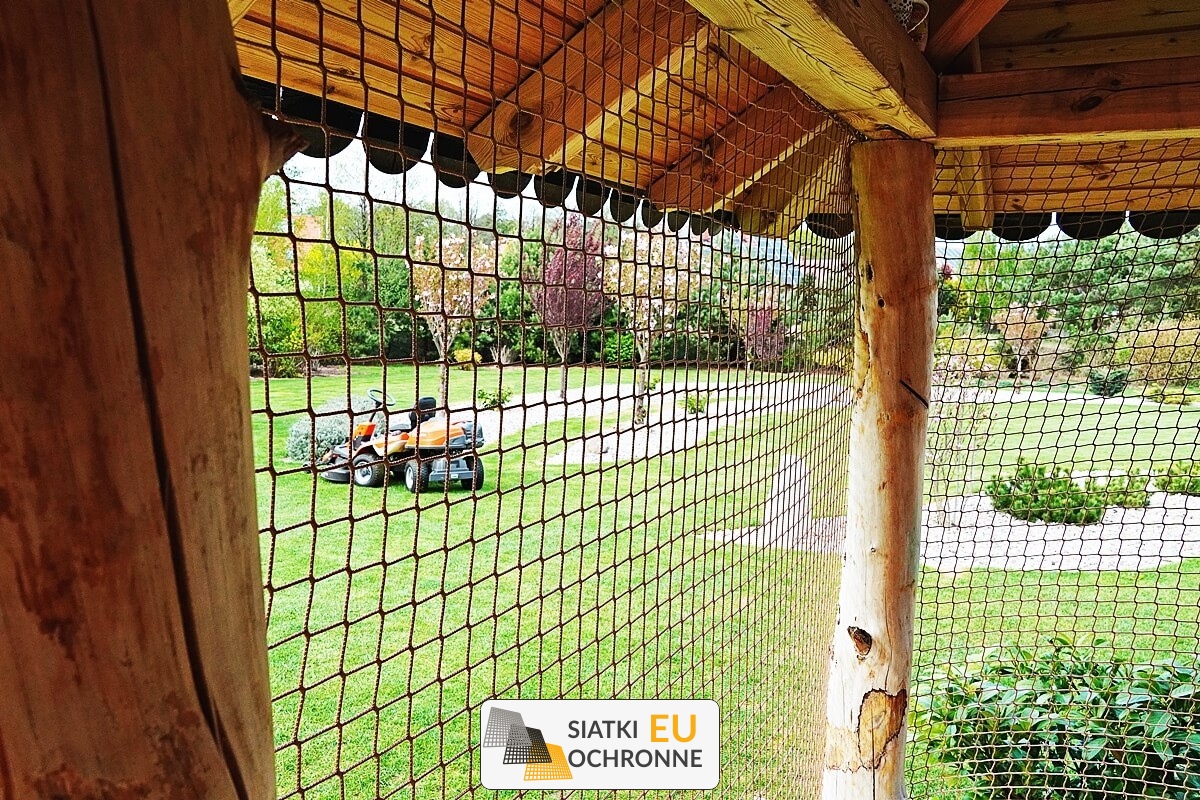   SiatkiOchronne.eu - Siatka ochronna dla altany w ogrodzie zapewniająca komfort i bezpieczeństwo 
