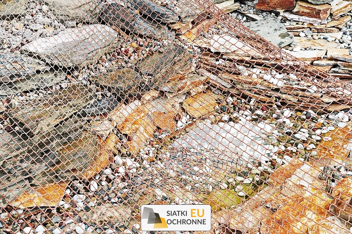   SiatkiOchronne.eu - oczka wodnego   Zabezpieczenie oczka wodnego w ogrodzie 