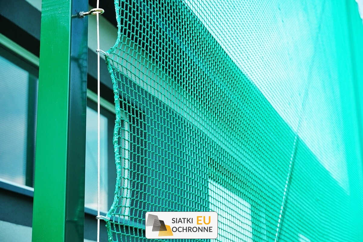   SiatkiOchronne.eu - Siatka sznurkowa - solidne zabezpieczenie z zachowaniem otwartości ogrodu 