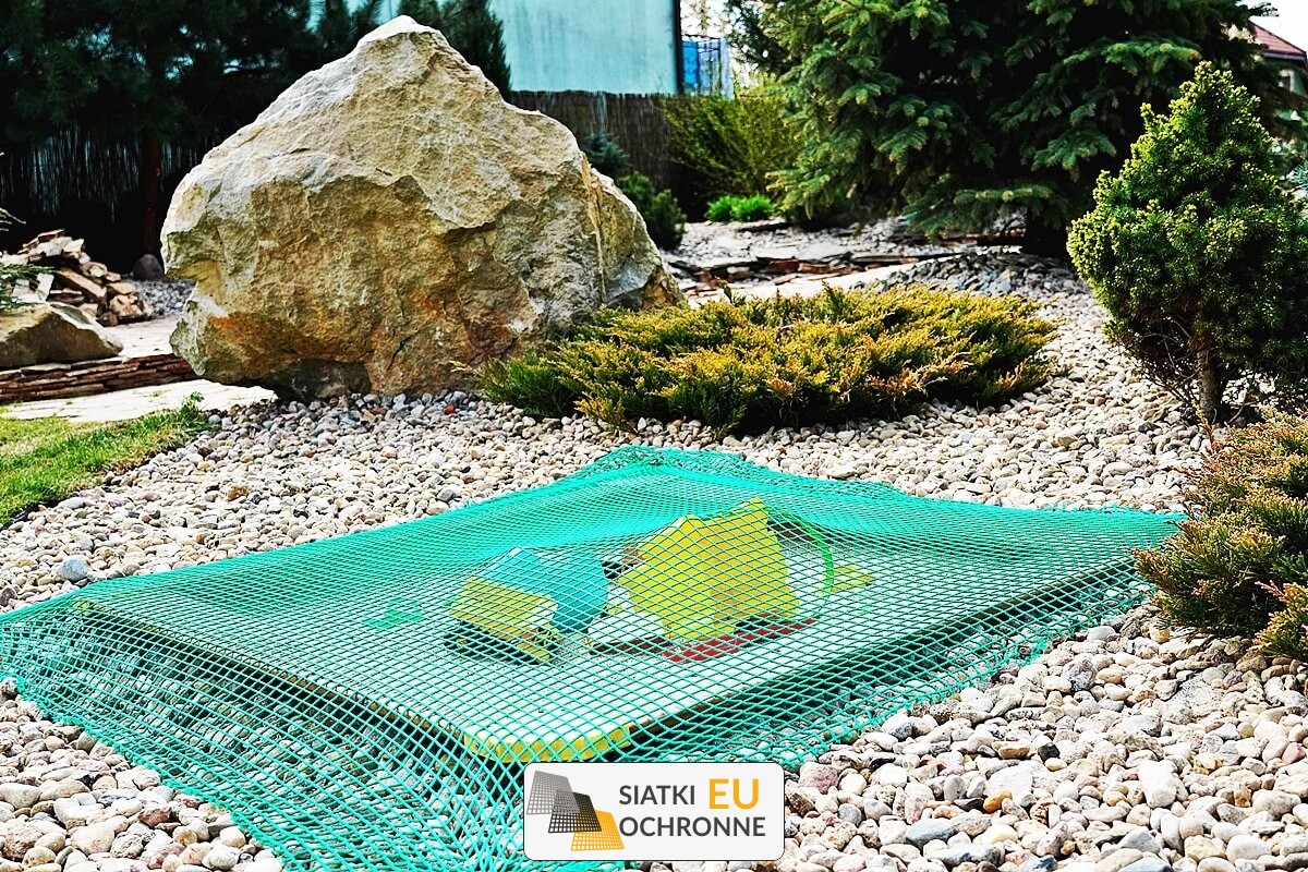   SiatkiOchronne.eu - Siatkowe zabezpieczenie piaskownic dla najmłodszych 