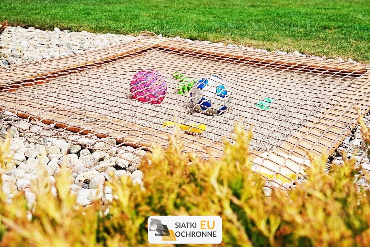   SiatkiOchronne.eu - Siatka do zabezpieczenia piaskownicy   Siatki do piaskownic dziecięcych 