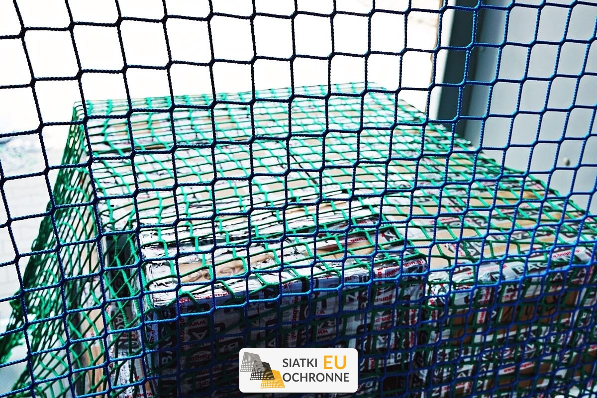 Siatkowy zabezpieczający pokrowiec o grubości 5mm z oczkami 8x8cm do palety z towarem SiatkiOchronne.eu - Siatkowy zabezpieczający pokrowiec o grubości 5mm z oczkami 8x8cm do palety z towarem