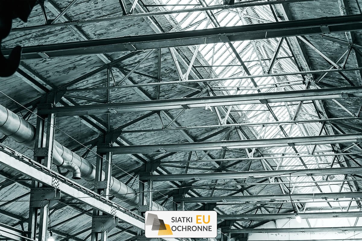  SiatkiOchronne.eu - Siatka wieszana pod sufit 