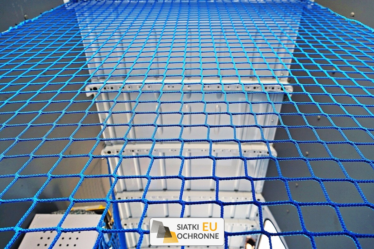  SiatkiOchronne.eu - Siatka ochronna dla magazynów towarowych 