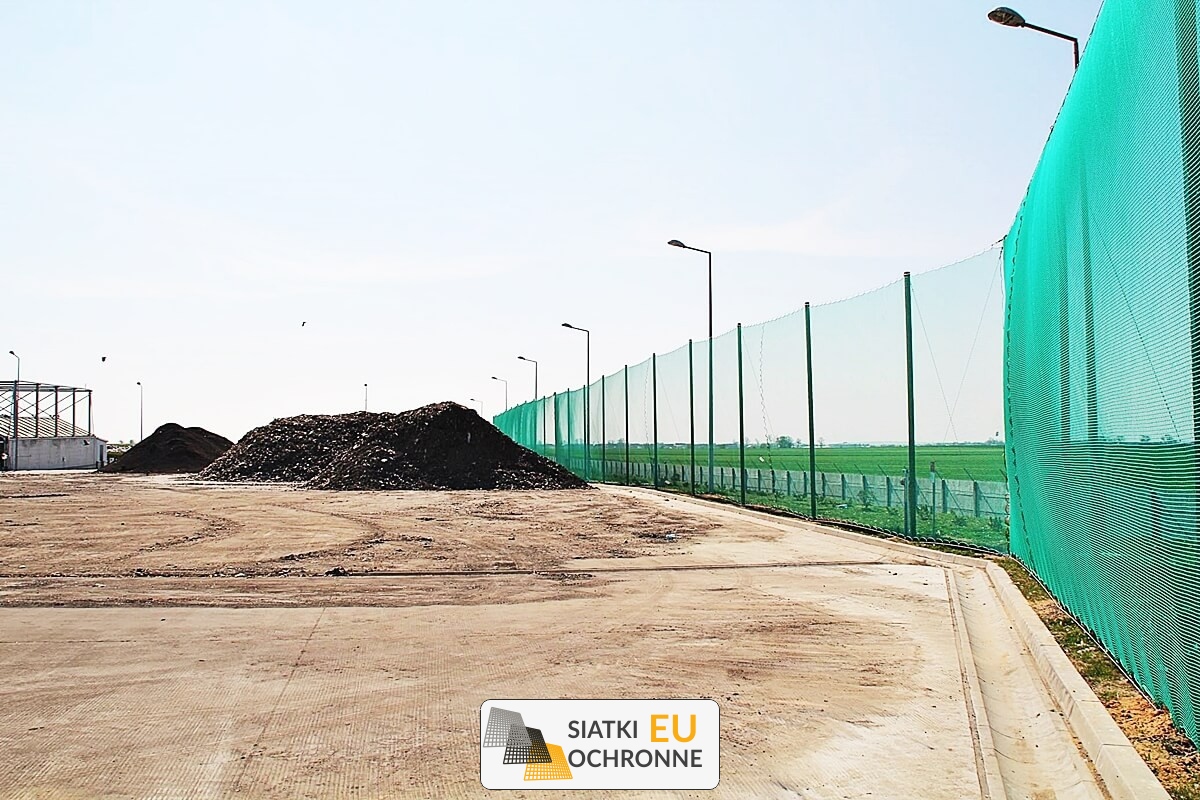   SiatkiOchronne.eu - Siatka do zabezpieczeń na place przemysłowe   Zabezpieczenie i odgrodzenie na posesji firmy 