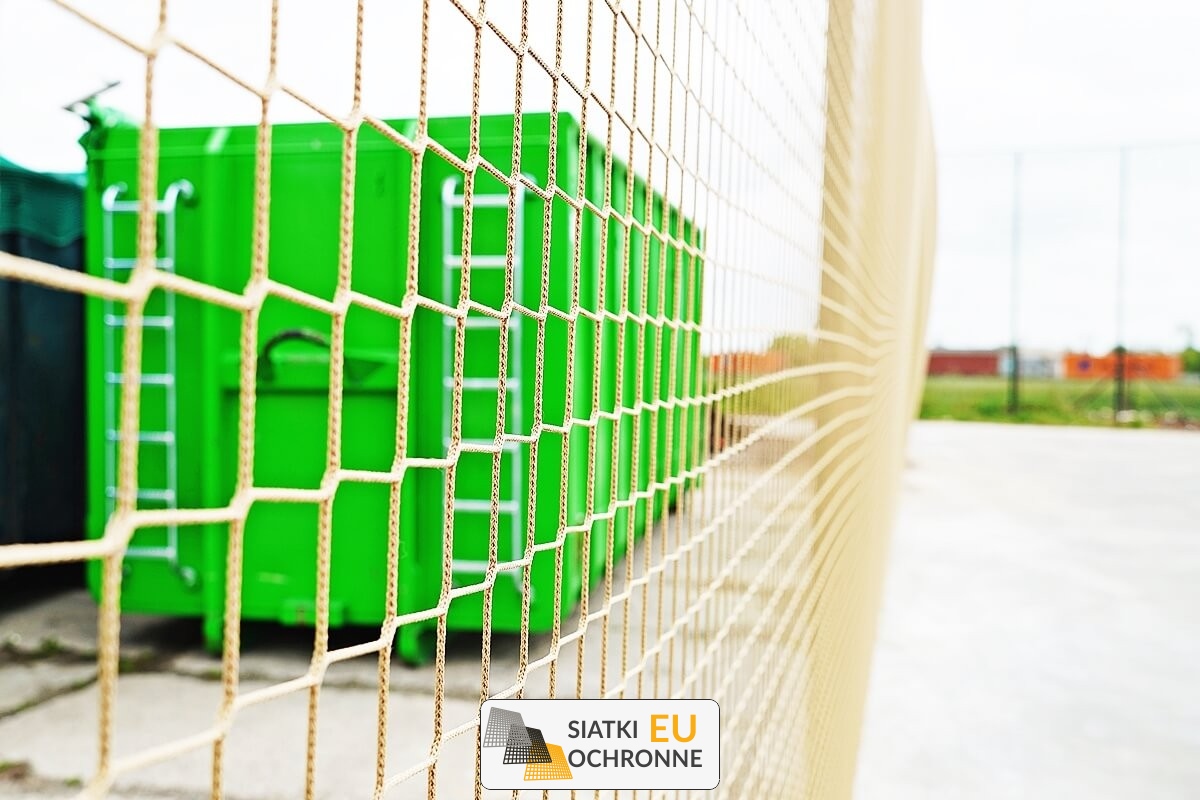   SiatkiOchronne.eu - Małooczkowa siatka do zabezpieczania składowanego styropianu 