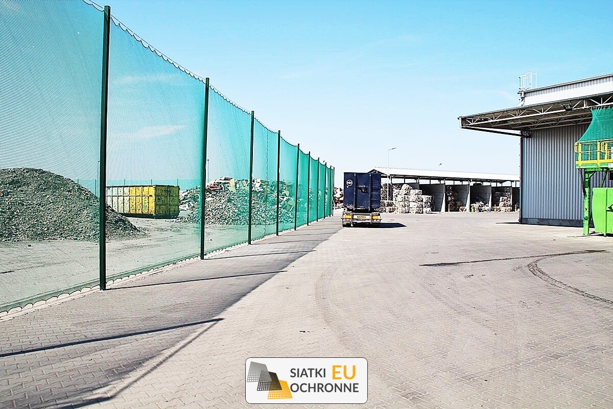   SiatkiOchronne.eu - Siatka ochronna dla lekkich materiałów i styropianu odporna na wiatr 