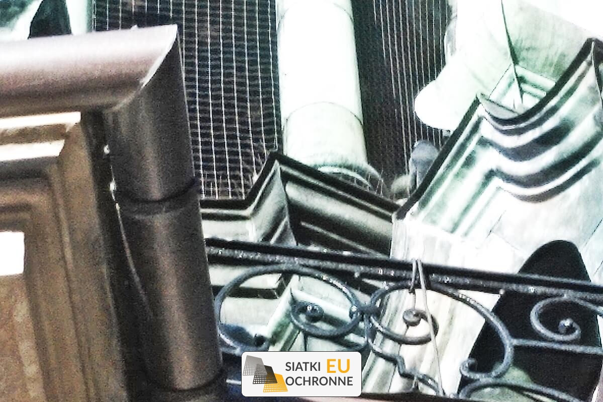   SiatkiOchronne.eu - Ochronna siatka zapobiegająca wnikaniu ptaków 