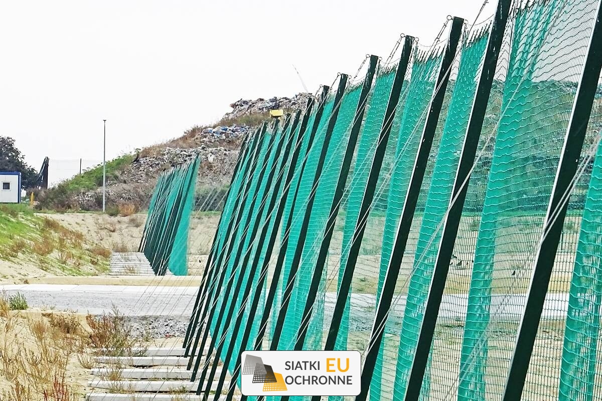 Siatki na wysypisko smieci i sortownie Zadaszenie i ogrodzenie wysypiska śmieci SiatkiOchronne.eu - Siatki na wysypisko smieci i sortownie Zadaszenie i ogrodzenie wysypiska śmieci