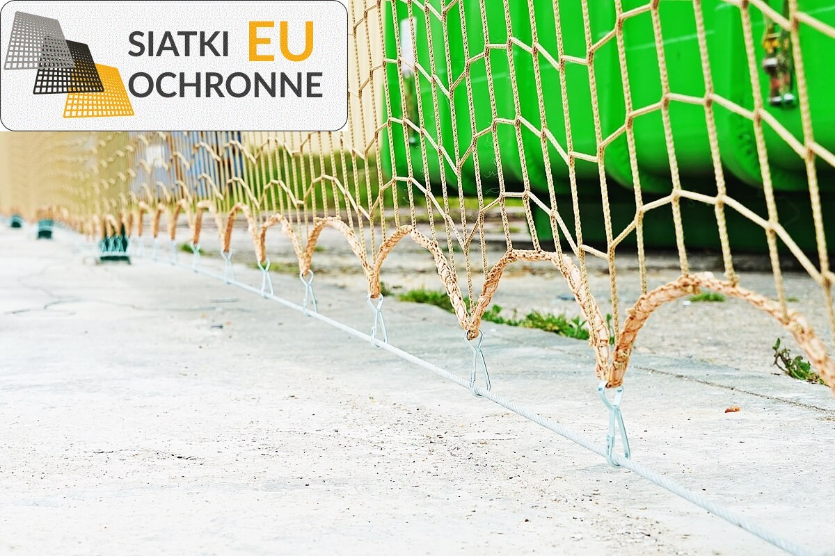 Siatka do efektywnej segregacji odpadów SiatkiOchronne.eu - Siatka do efektywnej segregacji odpadów