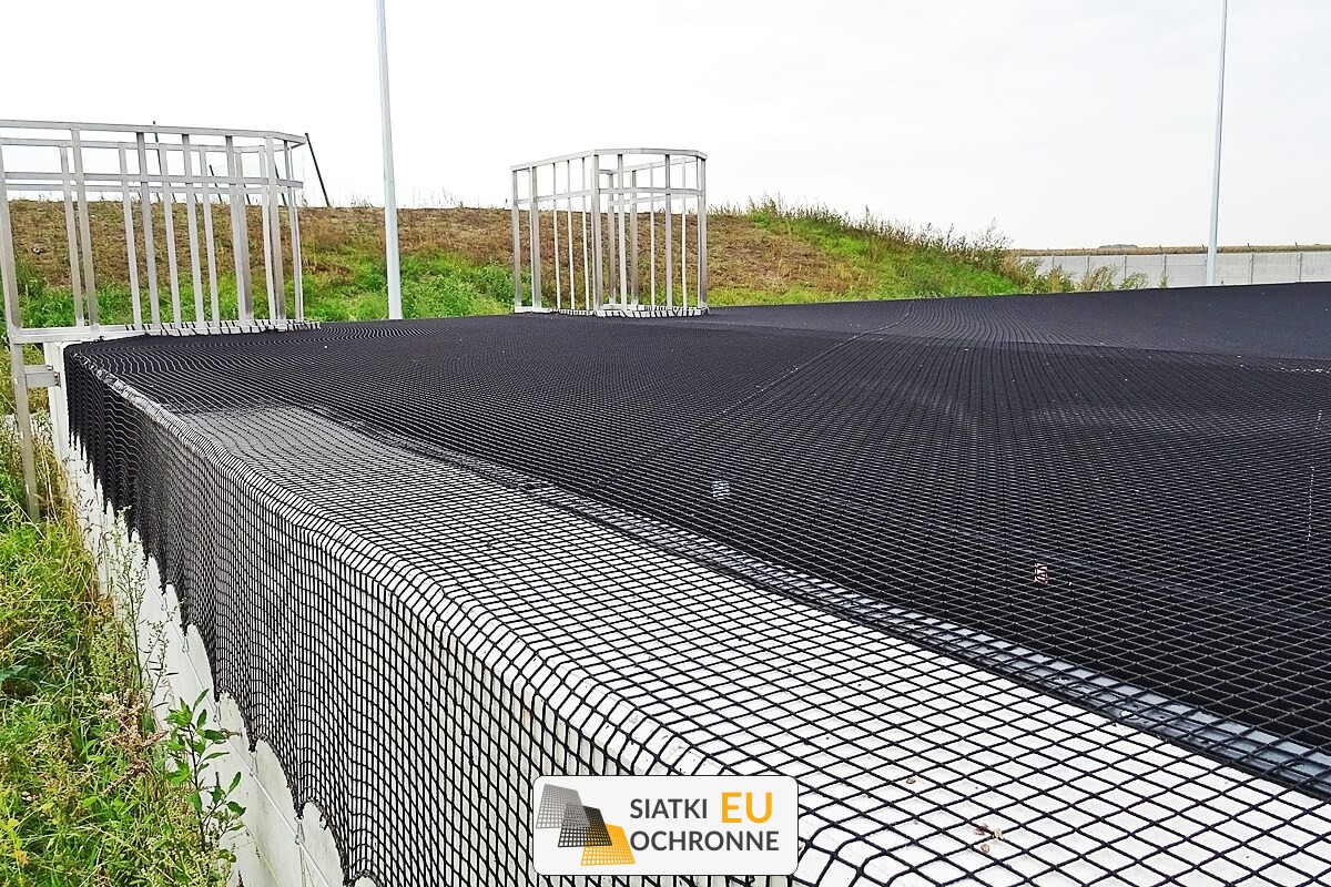 Siatka ochronna na zbiorniki ściekowe zapobiegająca wpadnięciom SiatkiOchronne.eu - Siatka ochronna na zbiorniki ściekowe zapobiegająca wpadnięciom