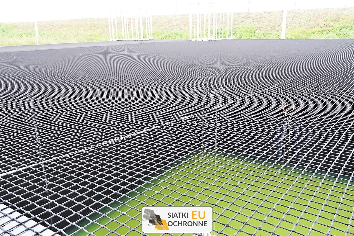Siatka ochronna na zbiorniki ściekowe zapobiegająca wpadnięciom SiatkiOchronne.eu - Siatka ochronna na zbiorniki ściekowe zapobiegająca wpadnięciom