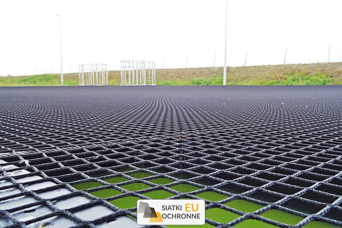   SiatkiOchronne.eu - Zabezpieczające siatki na komory fermentacyjne i osadowe 