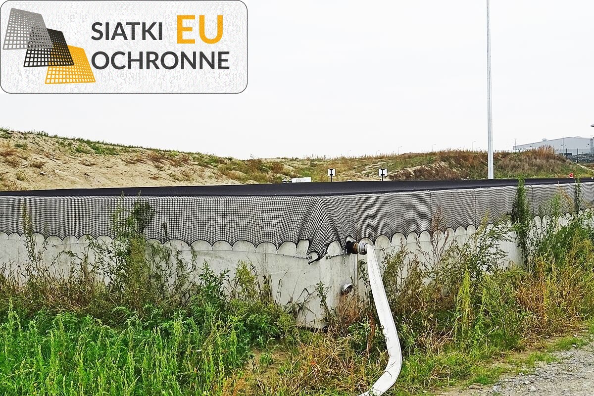 Lekka siatka blokująca dostęp na obszar przemysłowy SiatkiOchronne.eu - Lekka siatka blokująca dostęp na obszar przemysłowy