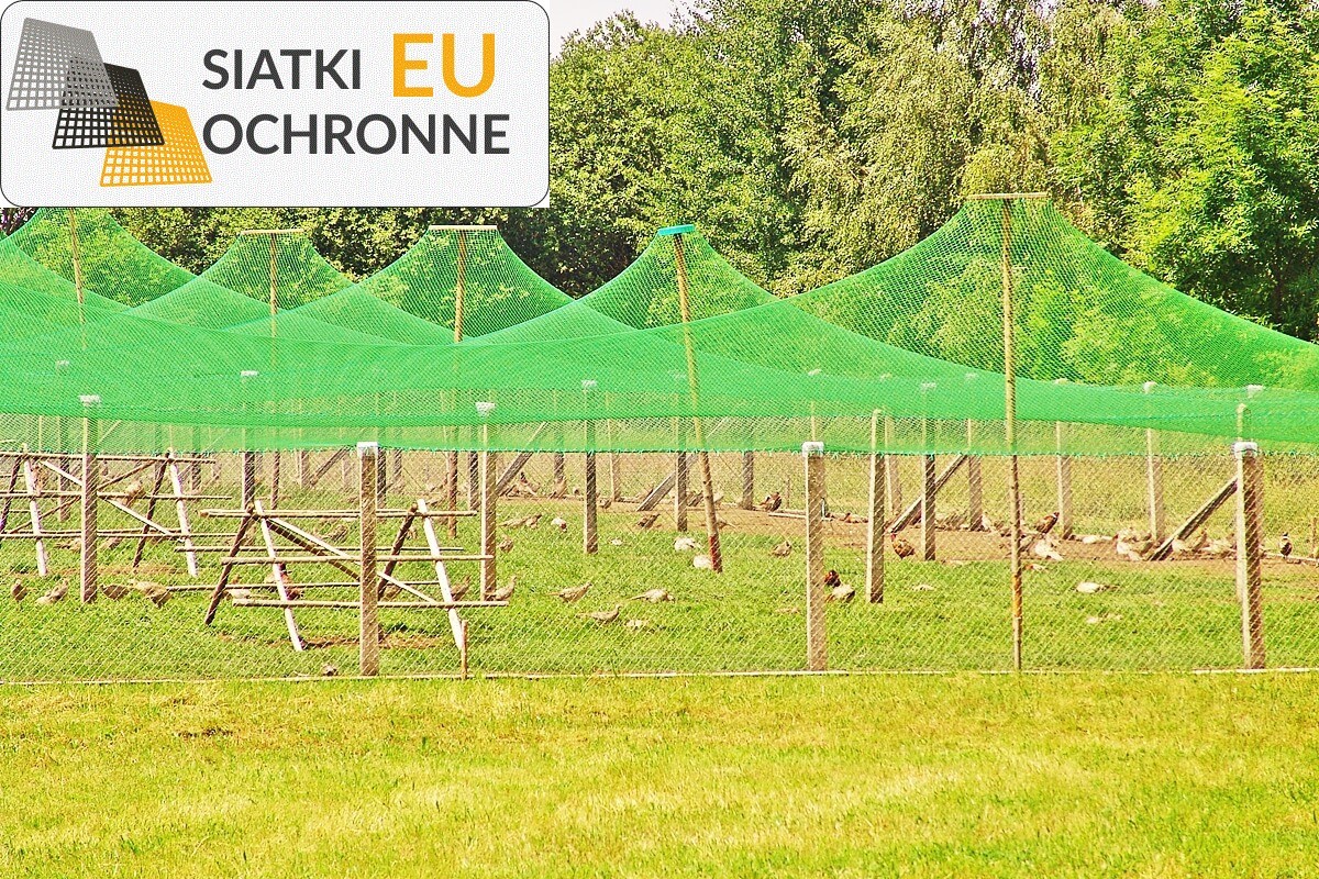 Odporna na warunki atmosferyczne siatka PCV do zabezpieczenia Twoich koni SiatkiOchronne.eu - Odporna na warunki atmosferyczne siatka PCV do zabezpieczenia Twoich koni