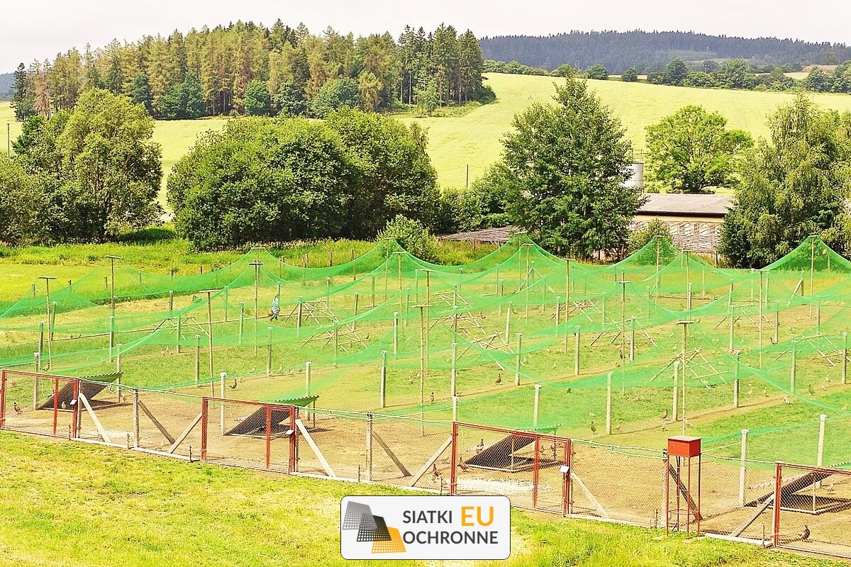   SiatkiOchronne.eu - Prosta i estetyczna siatka sznurkowa do zagrody koni 