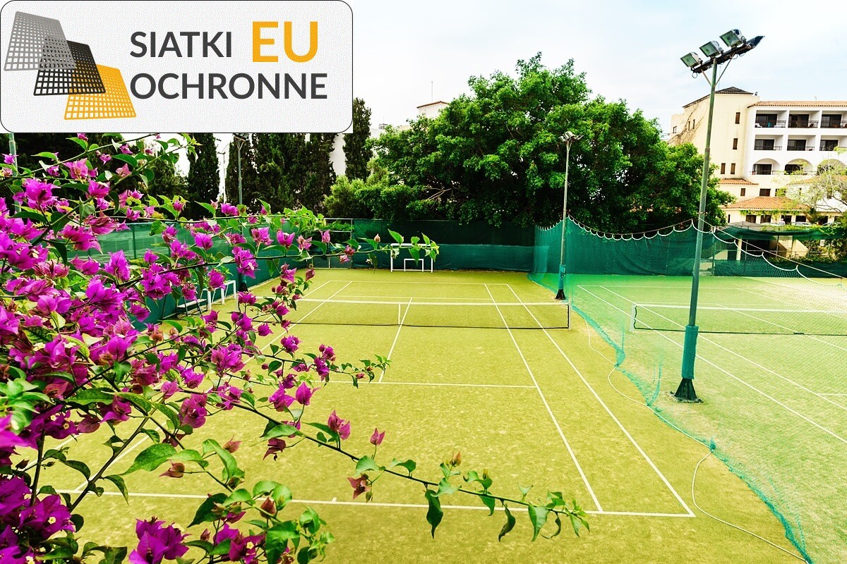   SiatkiOchronne.eu - Stabilna siatka bezpieczeństwa — dedykowana dla kortów tenisowych 