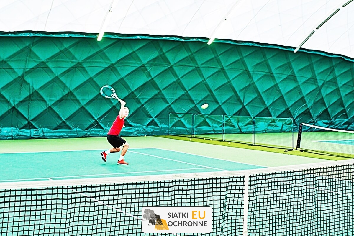   SiatkiOchronne.eu - Niezwykle wytrzymała, gruba siatka do wygrodzenia kortu tenisowego 