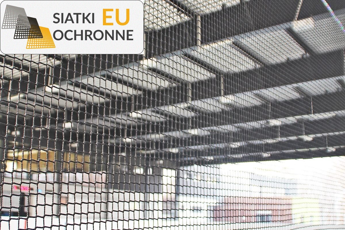 Zagraj bez obaw dzięki siatkom zabezpieczającym na hokej SiatkiOchronne.eu - Zagraj bez obaw dzięki siatkom zabezpieczającym na hokej